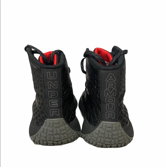 Under Armour basketball sneakers - Picture 3 of 4